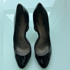 Bandolino Patent Black d’Orsay Heels